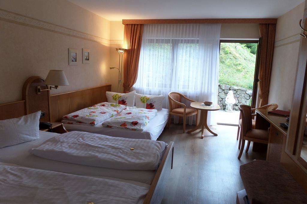 Hotel - Gasthof Blume Oppenau Phòng bức ảnh