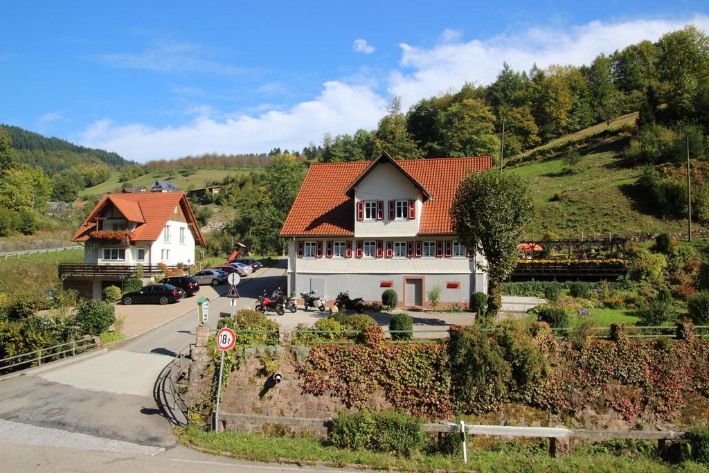 Hotel - Gasthof Blume Oppenau Ngoại thất bức ảnh